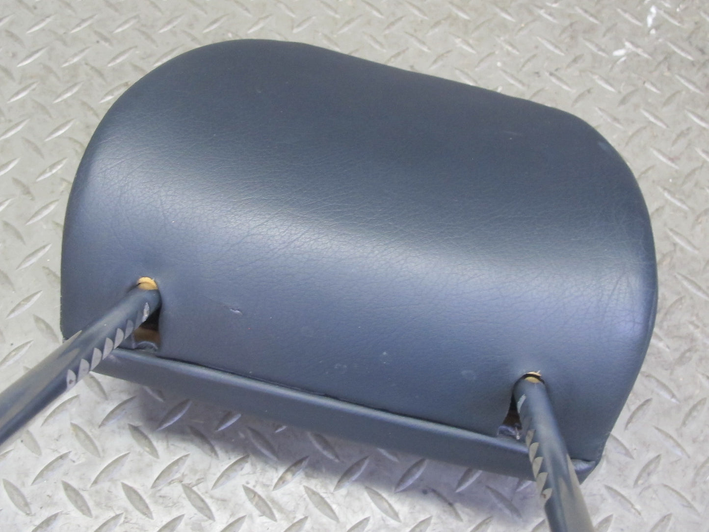 99-01 Isuzu Vehicross Set of 2 Front Seat Left Right Leather Headrest Black OEM