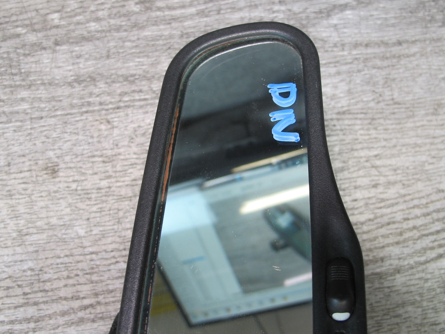 99-01 Isuzu Vehicross Manual Dimming Interior Rear View Mirror w Lights OEM
