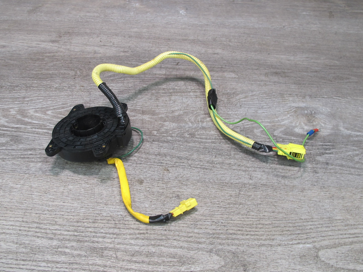 99-01 ISUZU VEHICROSS STEERING COLUMN CLOCK SPRING OEM