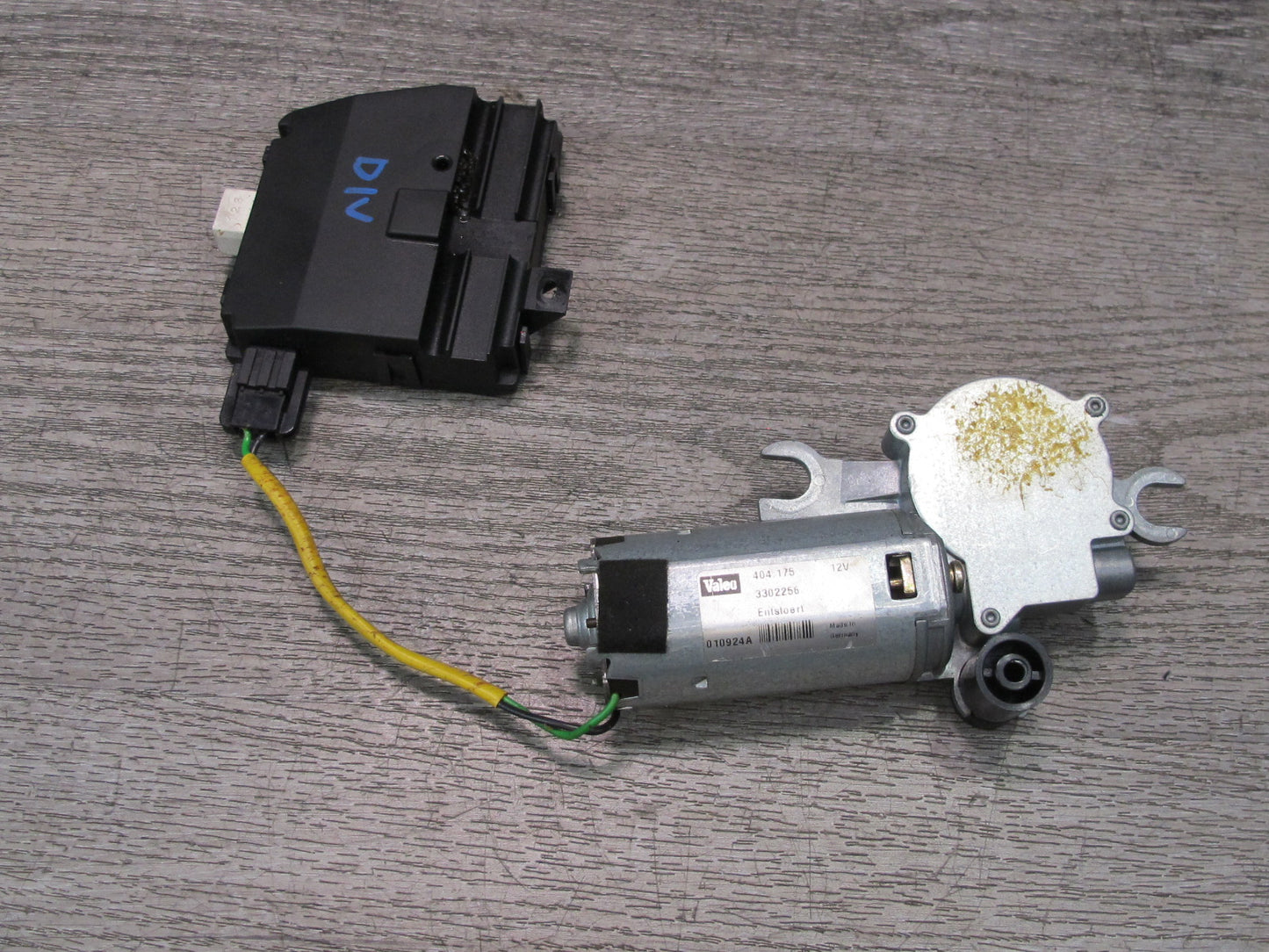 99-01 Isuzu Vehicross Sunroof Motor Drive Unit w Control Module Aftermarket