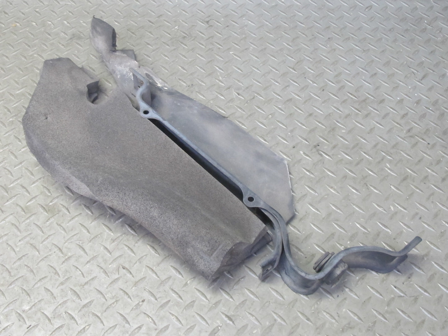 99-01 Isuzu Vehicross Set of 4 Front Bumper Mount Bracket Support OEM