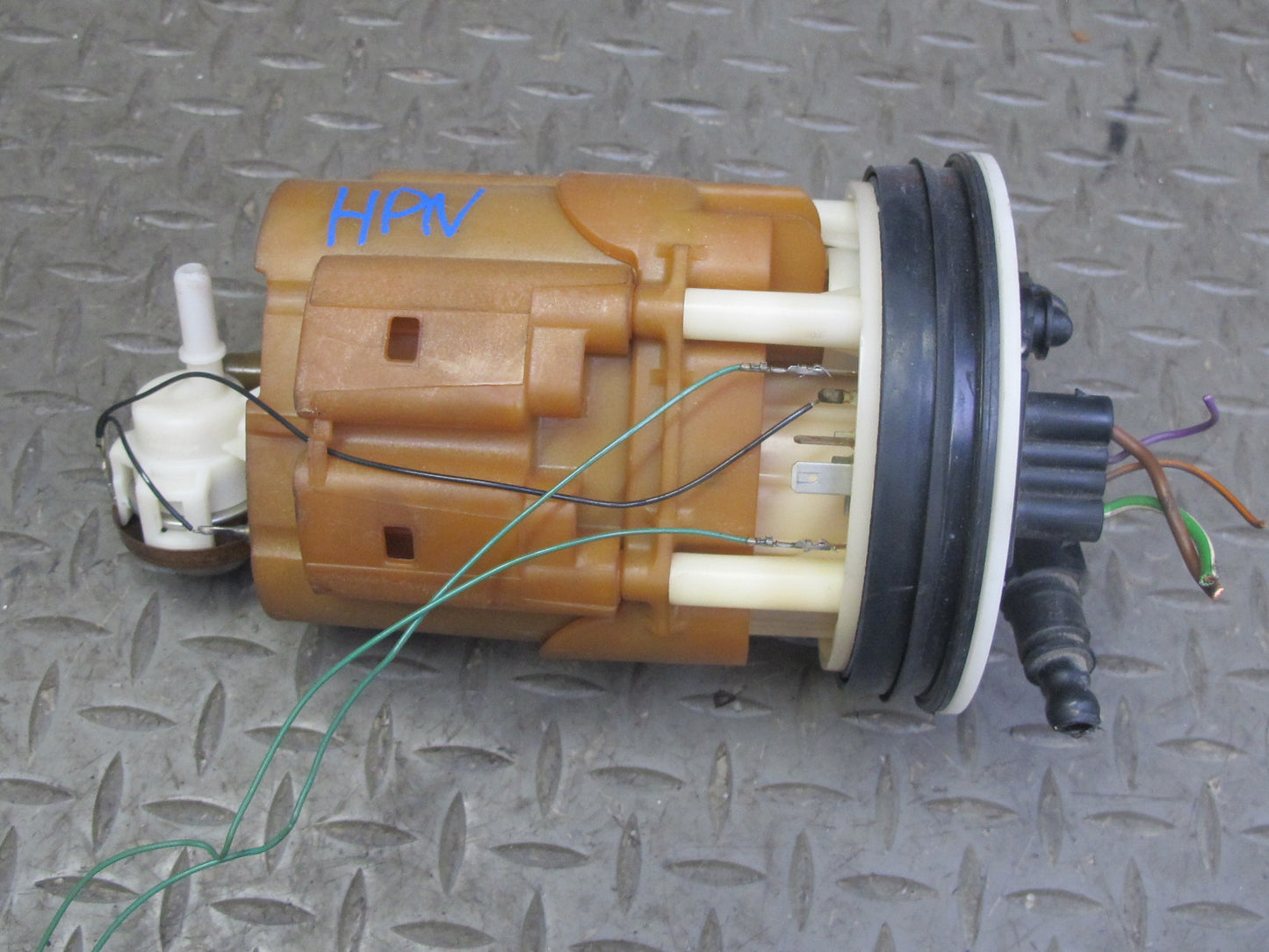 2002-2005 Porsche 911 Carrera 996 3.6L RWD Fuel Gas Pump Level Sensor Assembly