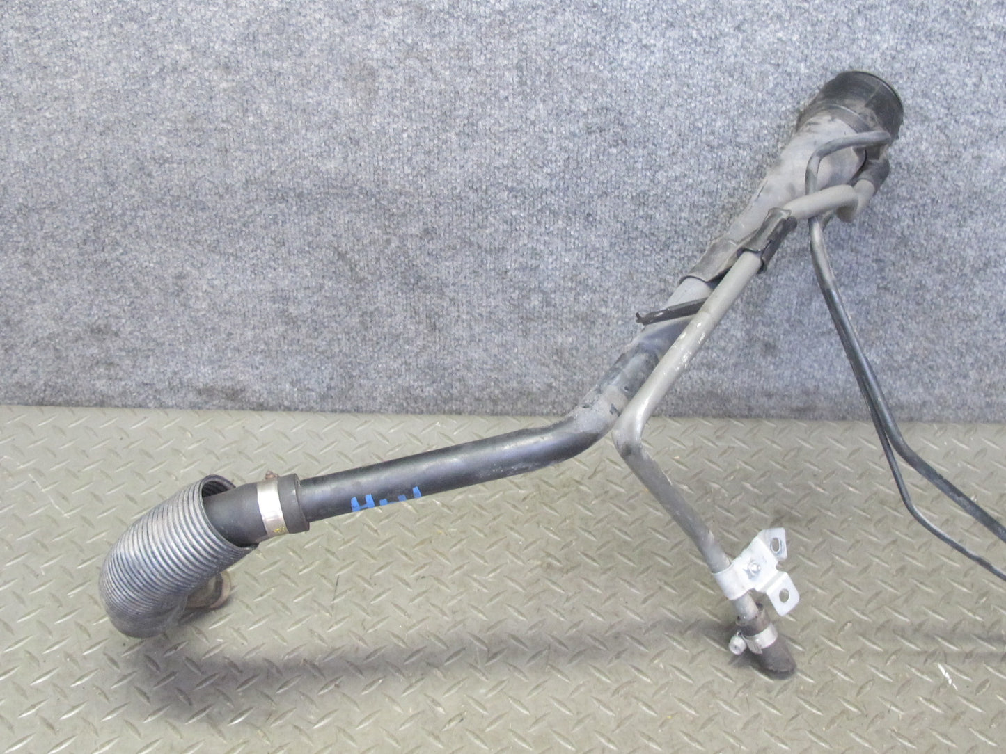 00-05 Toyota MR2 Spyder ZZW30L Fuel Tank Filler Neck Pipe OEM