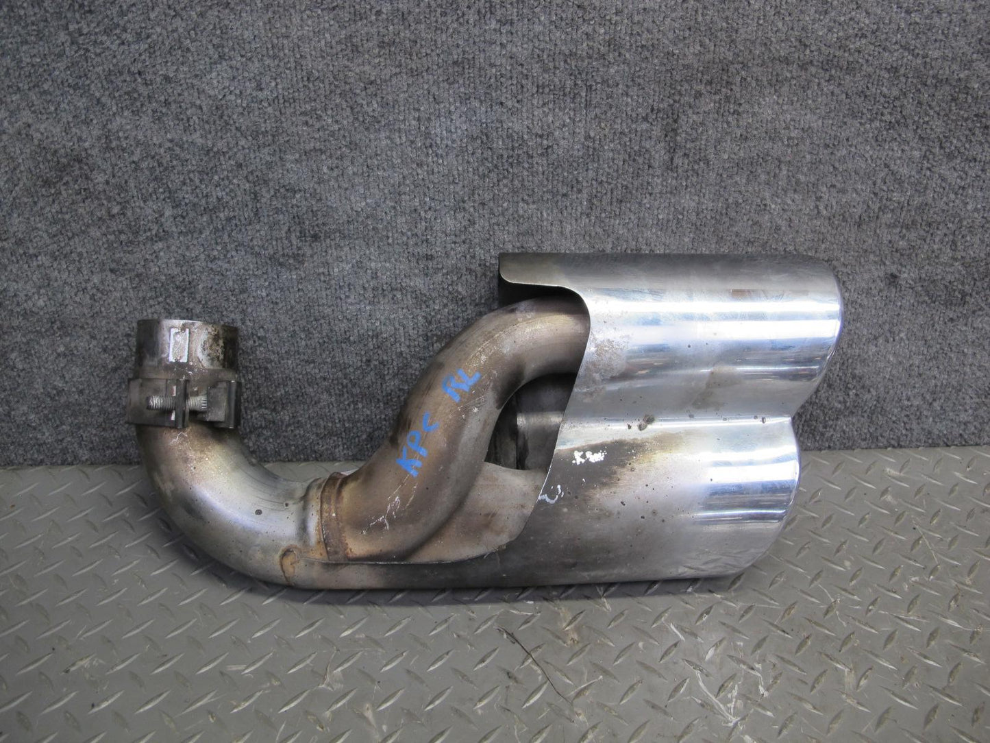2006 Porsche Cayenne 955 Turbo S Rear Left & Right Exhaust Muffler Tip Set
