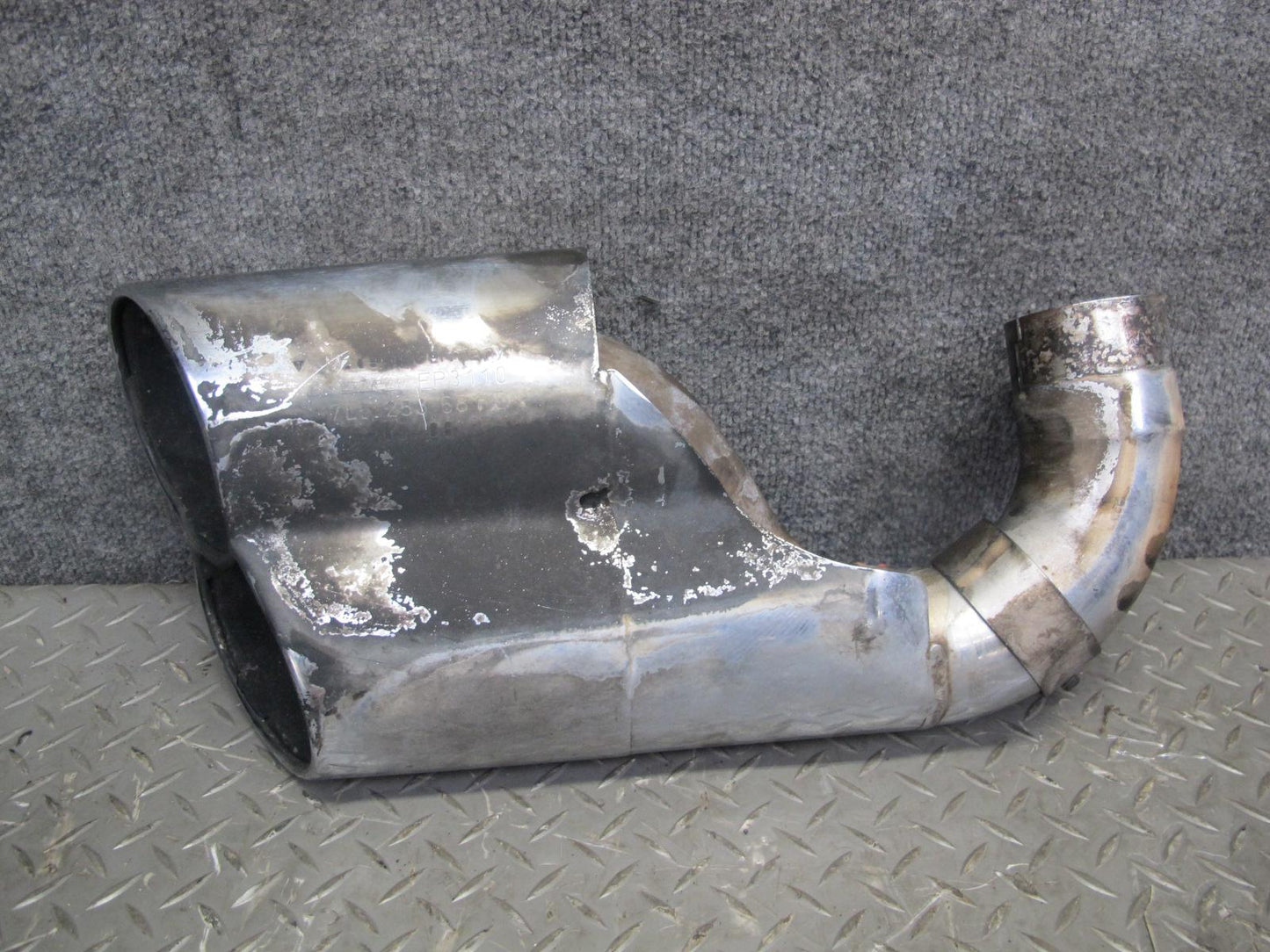 2006 Porsche Cayenne 955 Turbo S Rear Left & Right Exhaust Muffler Tip Set