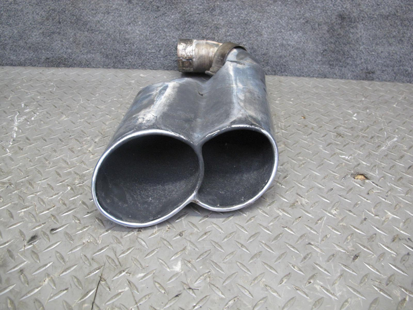 2006 Porsche Cayenne 955 Turbo S Rear Left & Right Exhaust Muffler Tip Set