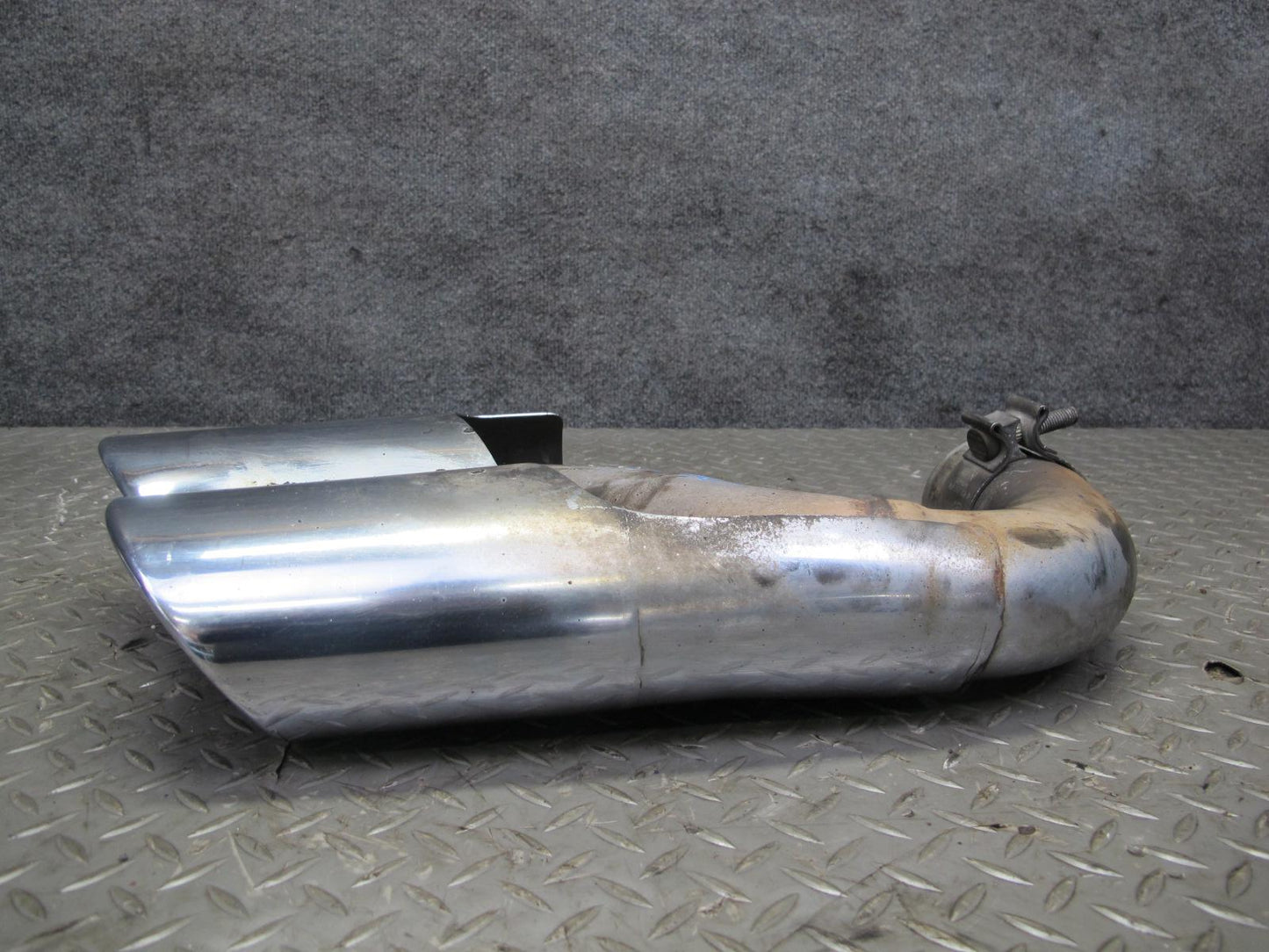 2006 Porsche Cayenne 955 Turbo S Rear Left & Right Exhaust Muffler Tip Set