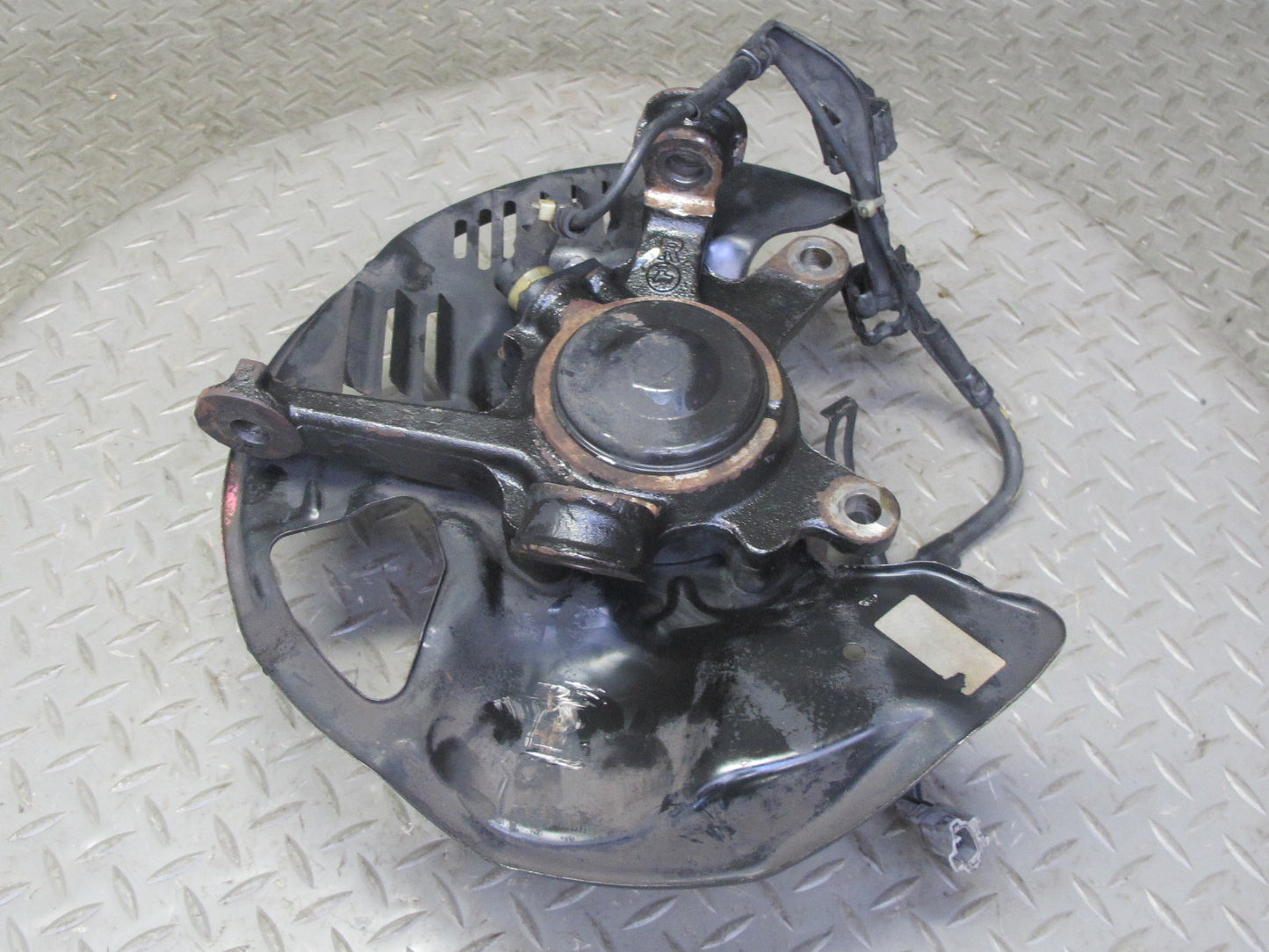92-00 Lexus UZZ30L SC300 SC400 RWD Front Right Spindle Knuckle Wheel Hub OEM
