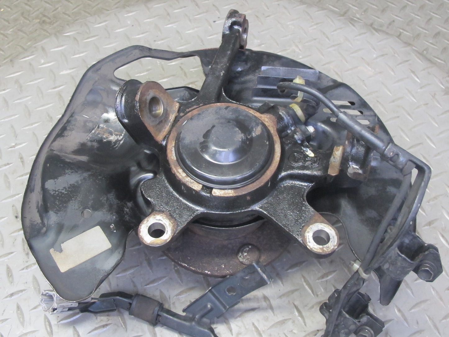 92-00 Lexus UZZ30L SC300 SC400 RWD Front Right Spindle Knuckle Wheel Hub OEM