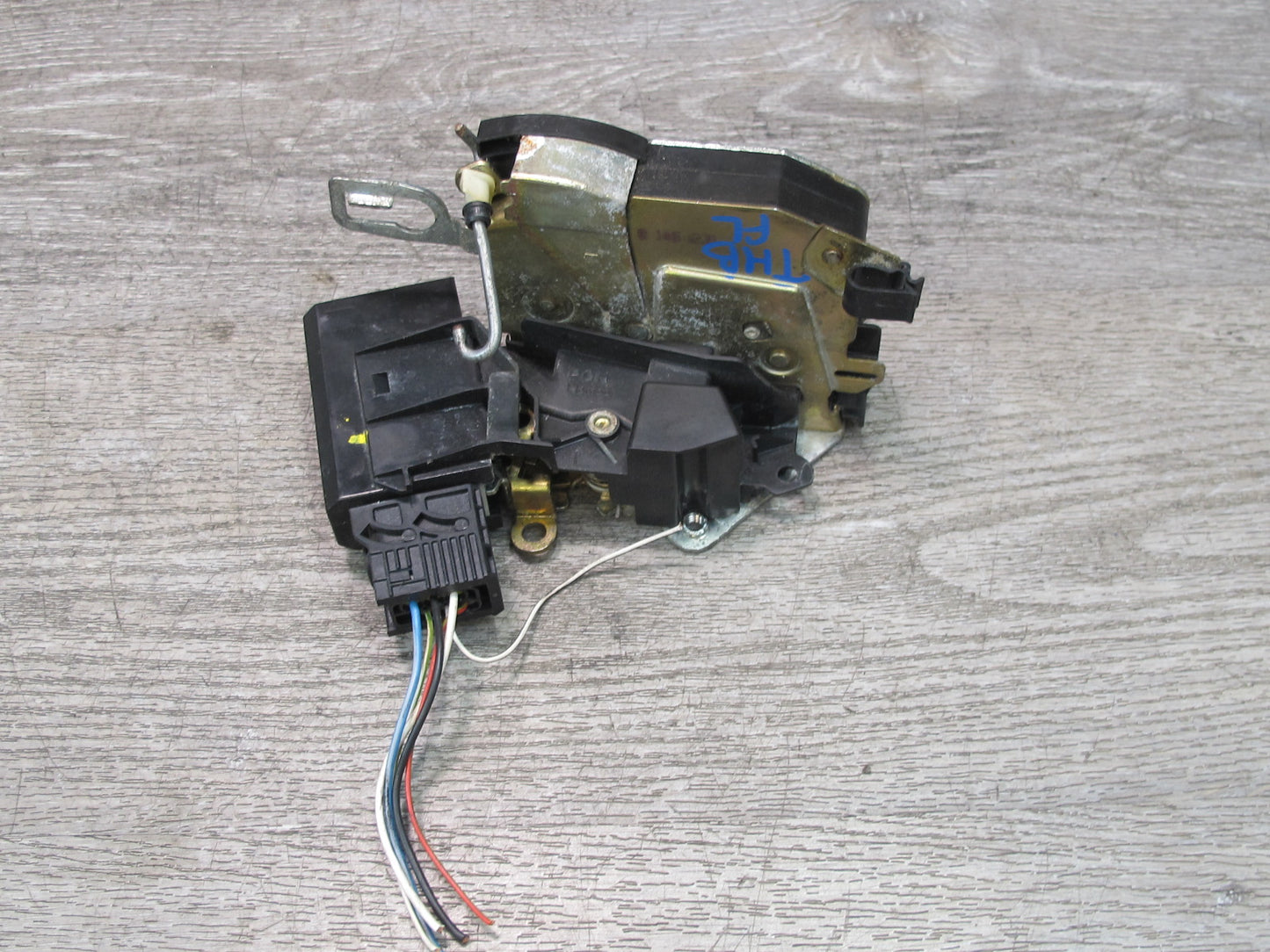 96-99 BMW E36 325iC 328iC Coupe Convertible Left Door Lock Latch Actuator OEM