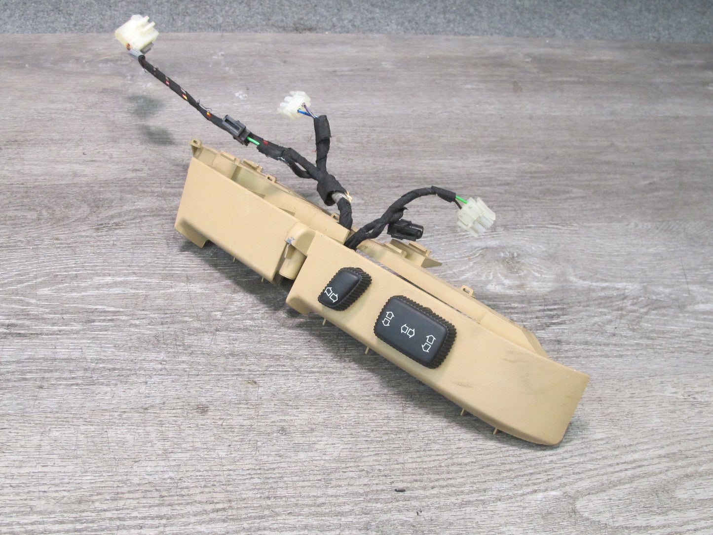 94-99 BMW E36 325CI 328CI Front Left Seat Adjustment Switch w Trim 1382529 OEM