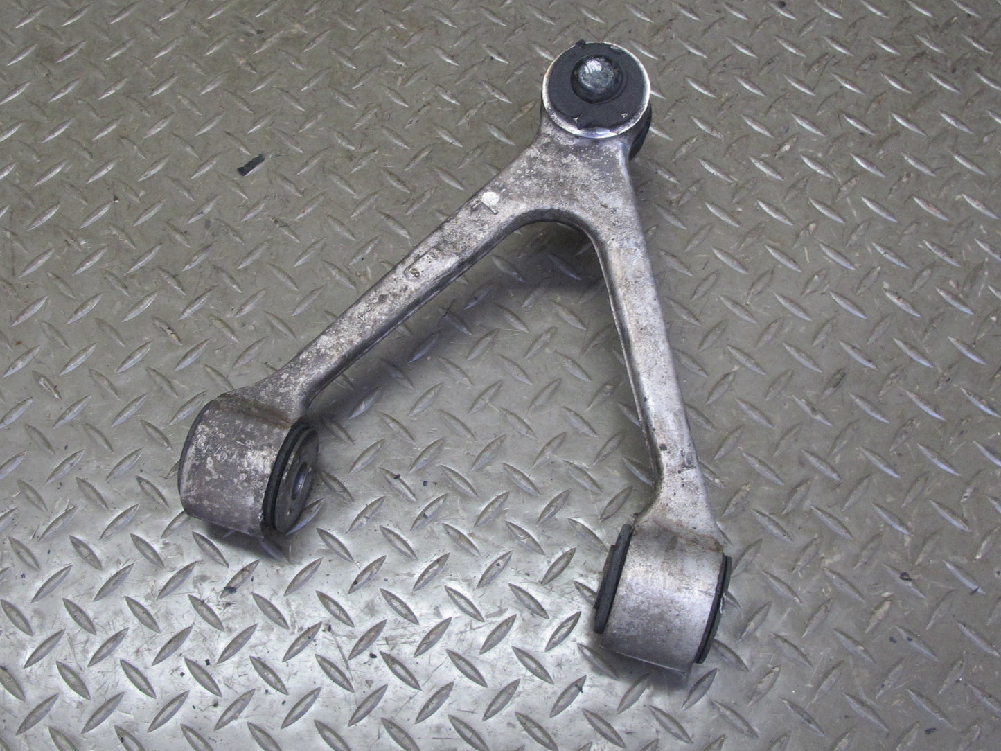 92-00 Lexus SC300 SC400 Front Left & Right Suspension Upper Control Arm Set OEM