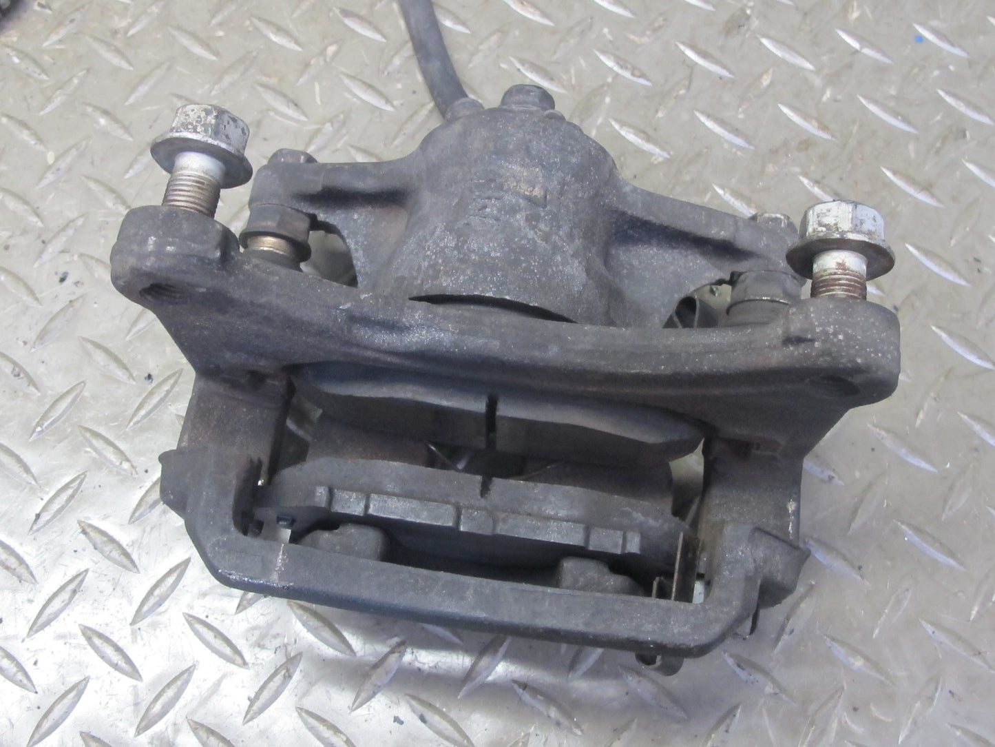 92-00 Lexus UZZ30L SC400 RWD Set of 2 Rear Left & Right Brake Caliper OEM