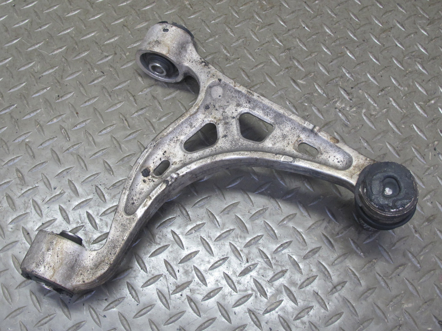 94-00 Lexus UZZ30L SC300 SC400 Set of 2 Rear Left Right Upper Control Arm OEM