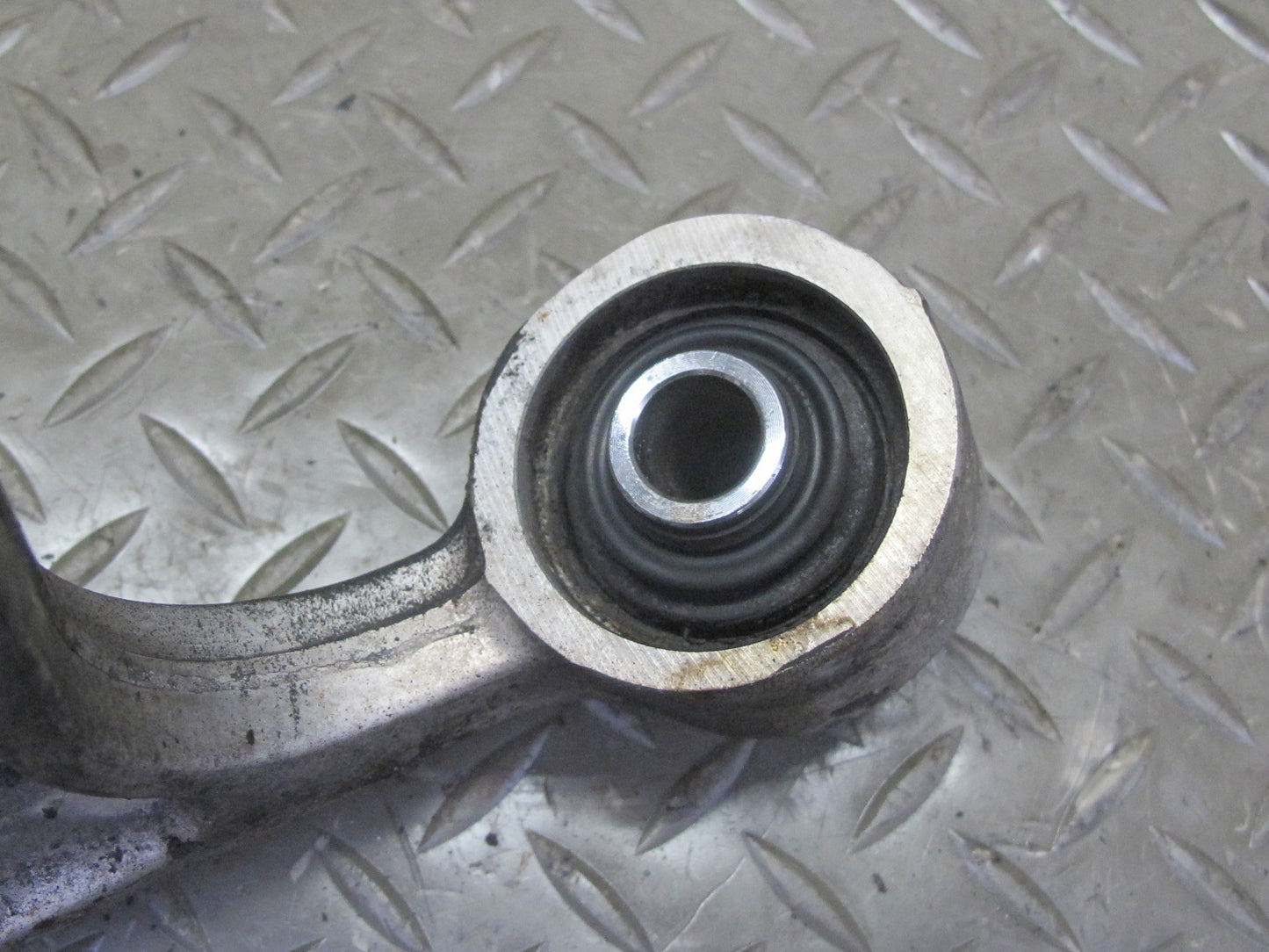 94-00 Lexus UZZ30L SC300 SC400 Set of 2 Rear Left Right Upper Control Arm OEM