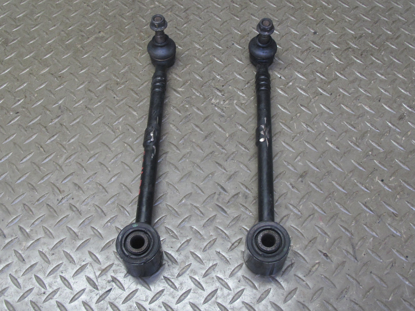 92-00 Lexus UZZ30L SC300 SC400 Set of 2 Rear Left & Right Lower Control Arm OEM