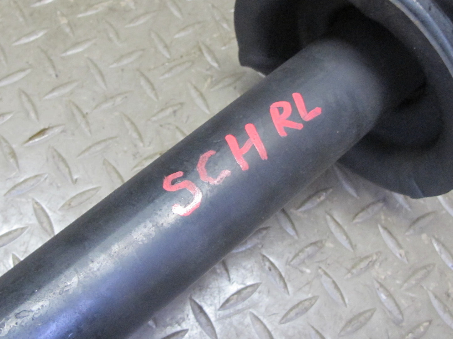 97-00 Lexus UZZ30L SC400 RWD Set of 2 Rear Left & Right Strut Shock Absorber KYB