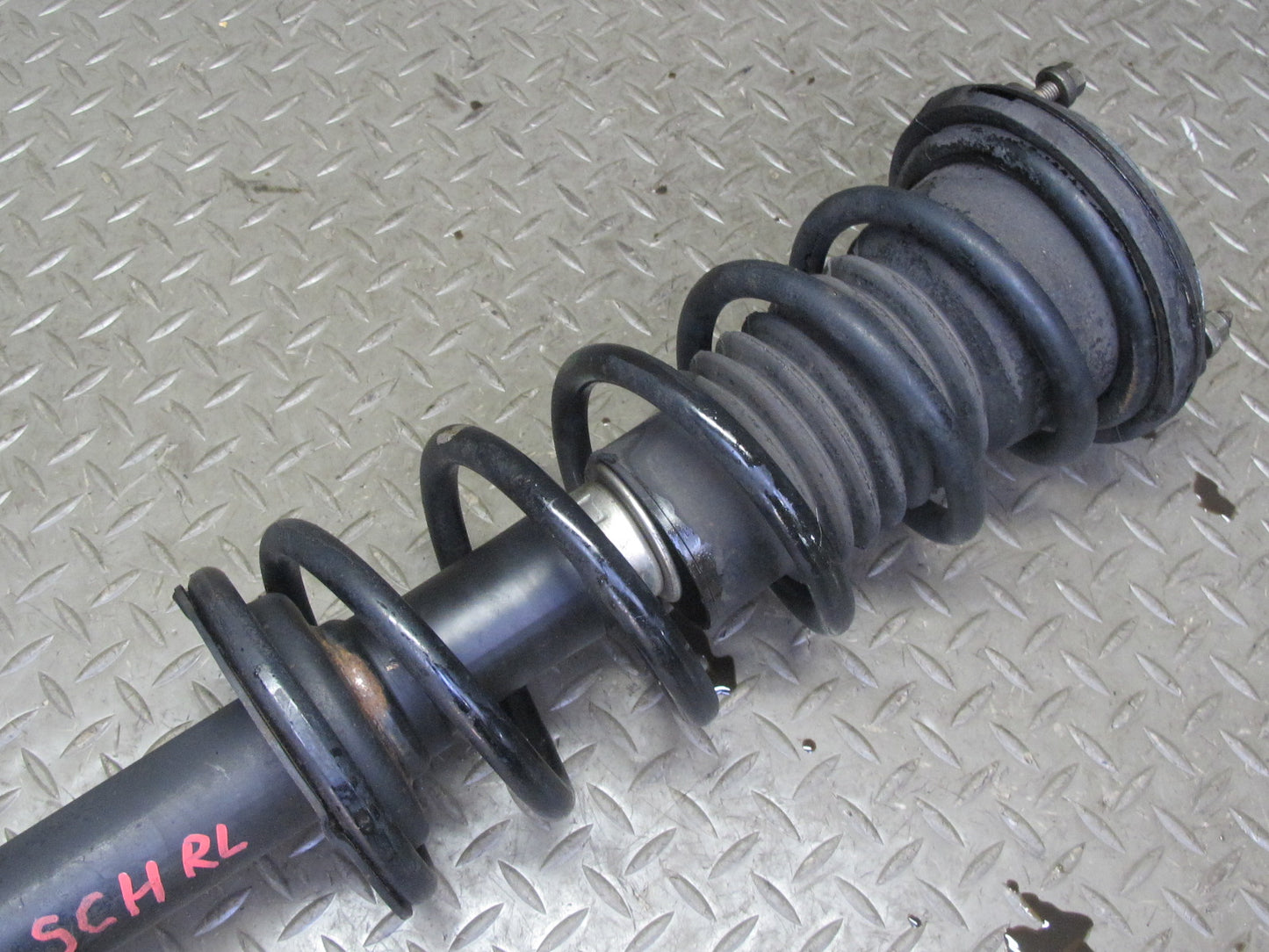 97-00 Lexus UZZ30L SC400 RWD Set of 2 Rear Left & Right Strut Shock Absorber KYB