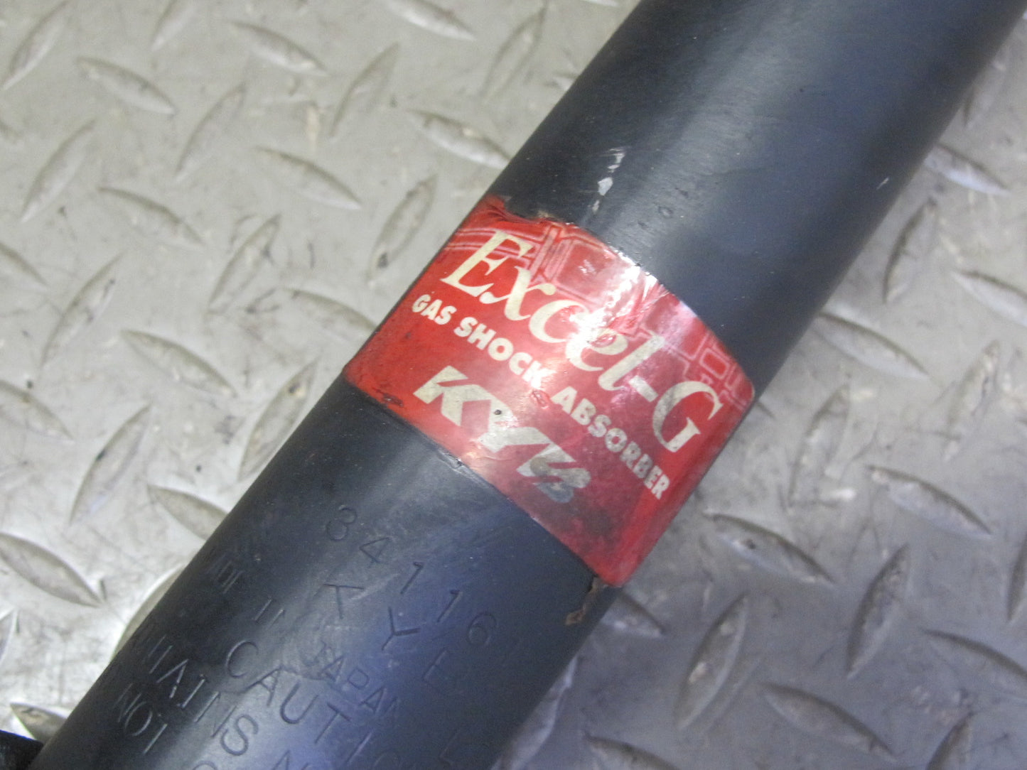 97-00 Lexus UZZ30L SC400 Set of 2 Front Left & Right Strut Shock Absorber KYB