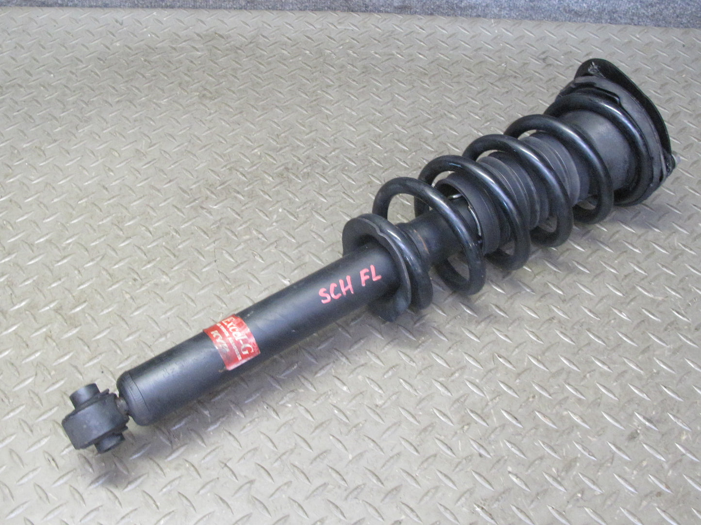 97-00 Lexus UZZ30L SC400 Set of 2 Front Left & Right Strut Shock Absorber KYB