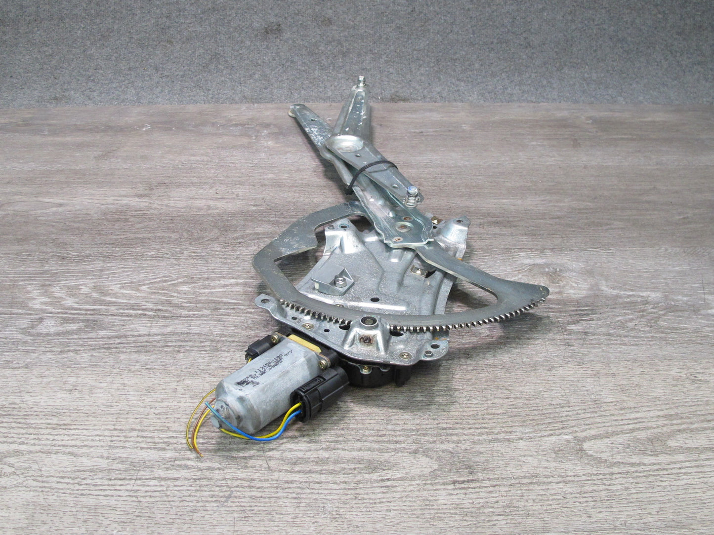94-99 BMW E36 328Ci Coupe Convertible Right Door Window Regulator w Motor OEM