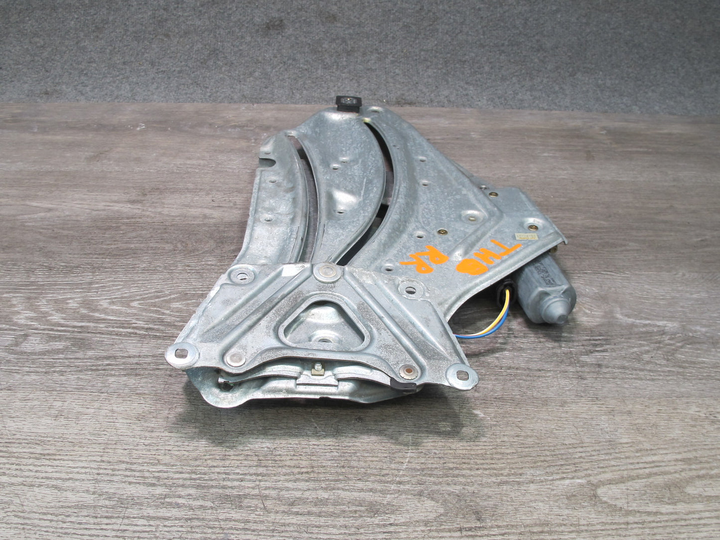 94-99 BMW E36 328iC Convertible Rear Right Quarter Window Regulator w Motor OEM
