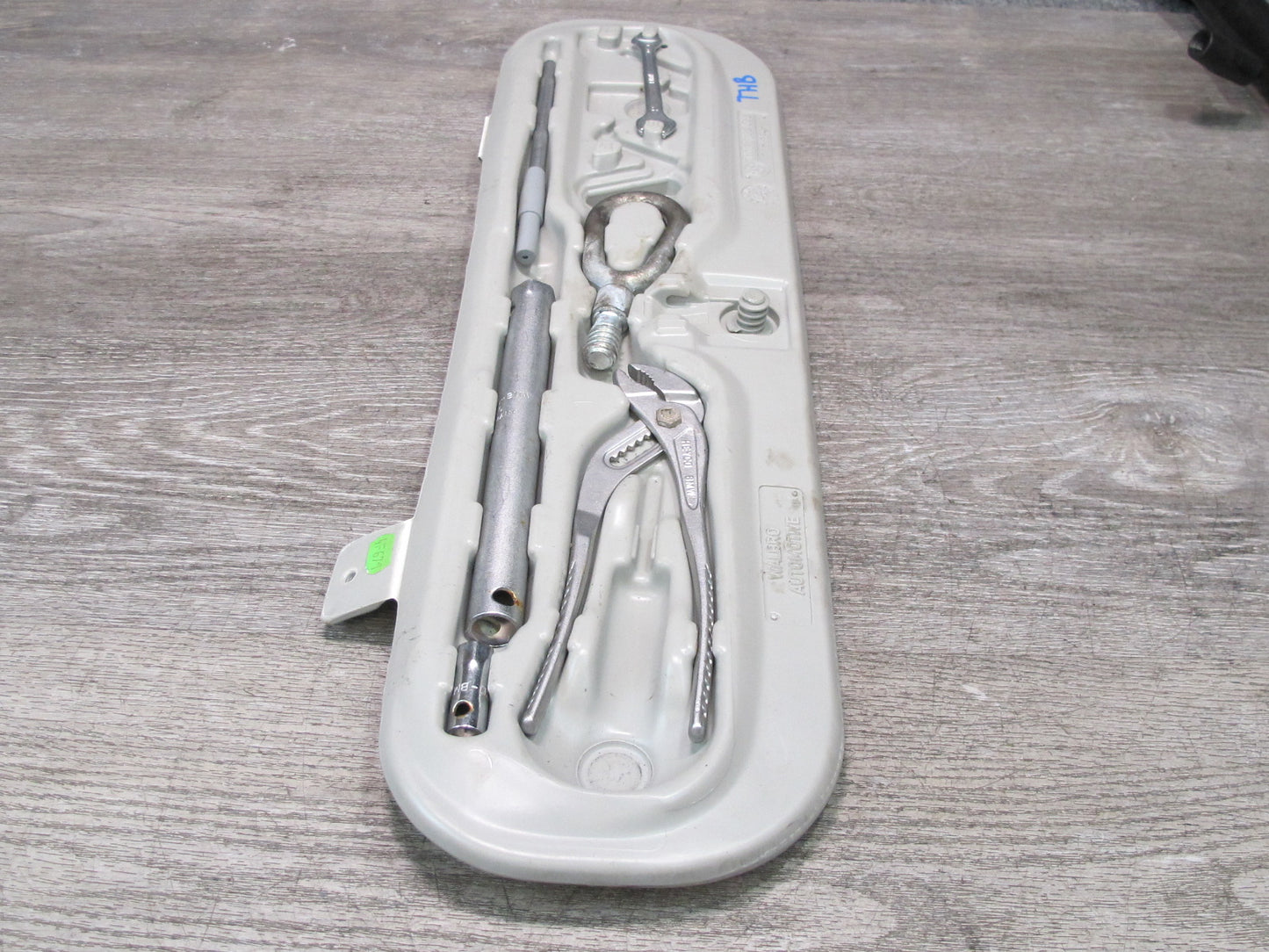 94-99 BMW E36 325iC 328iC Emergency Spare Tire Lift Jack Tool w Tray Holder OEM