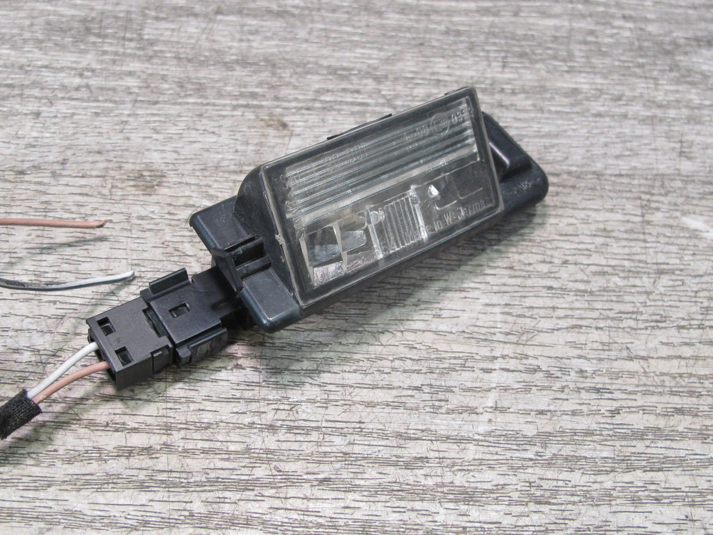 94-99 BMW E36 325iC 328iC Set of 2 Rear Trunk Lid License Plate Light Lamp OEM