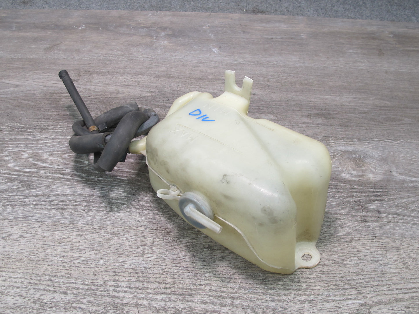 99-01 Isuzu Vehicross Engine Coolant Expansion Overflow Tank Reservoir OEM