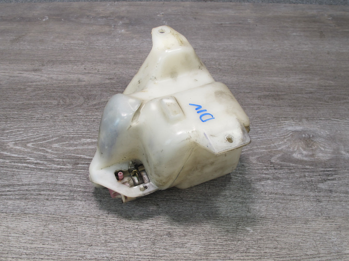 99-01 Isuzu Vehicross Windshield Washer Fluid Reservoir Bottle Tank w Pump OEM