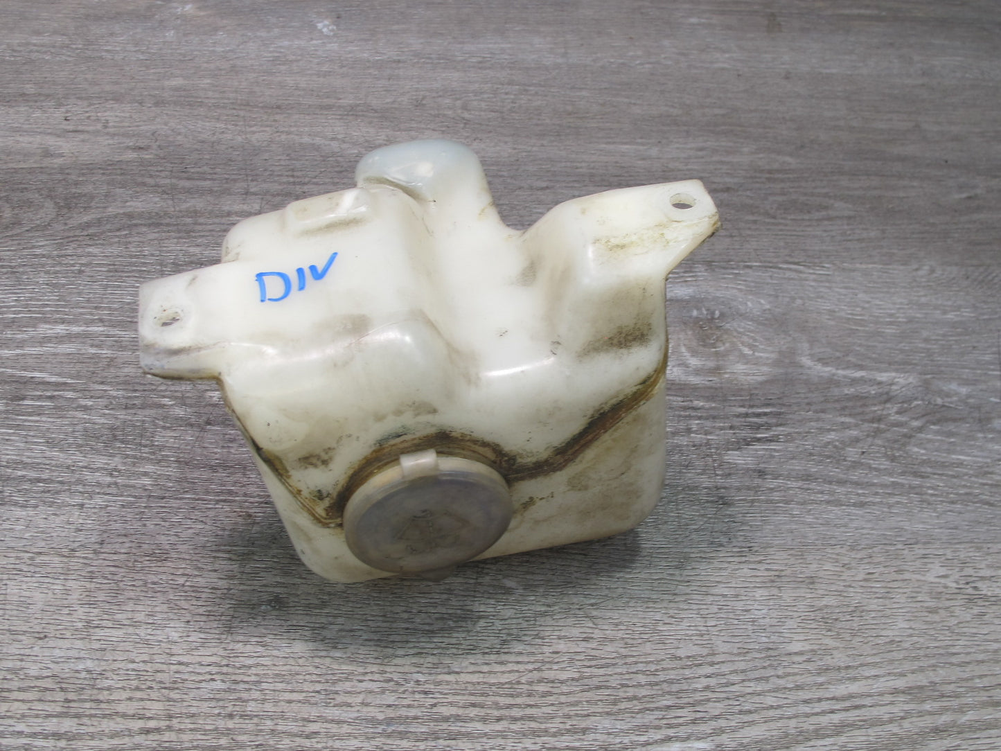 99-01 Isuzu Vehicross Windshield Washer Fluid Reservoir Bottle Tank w Pump OEM