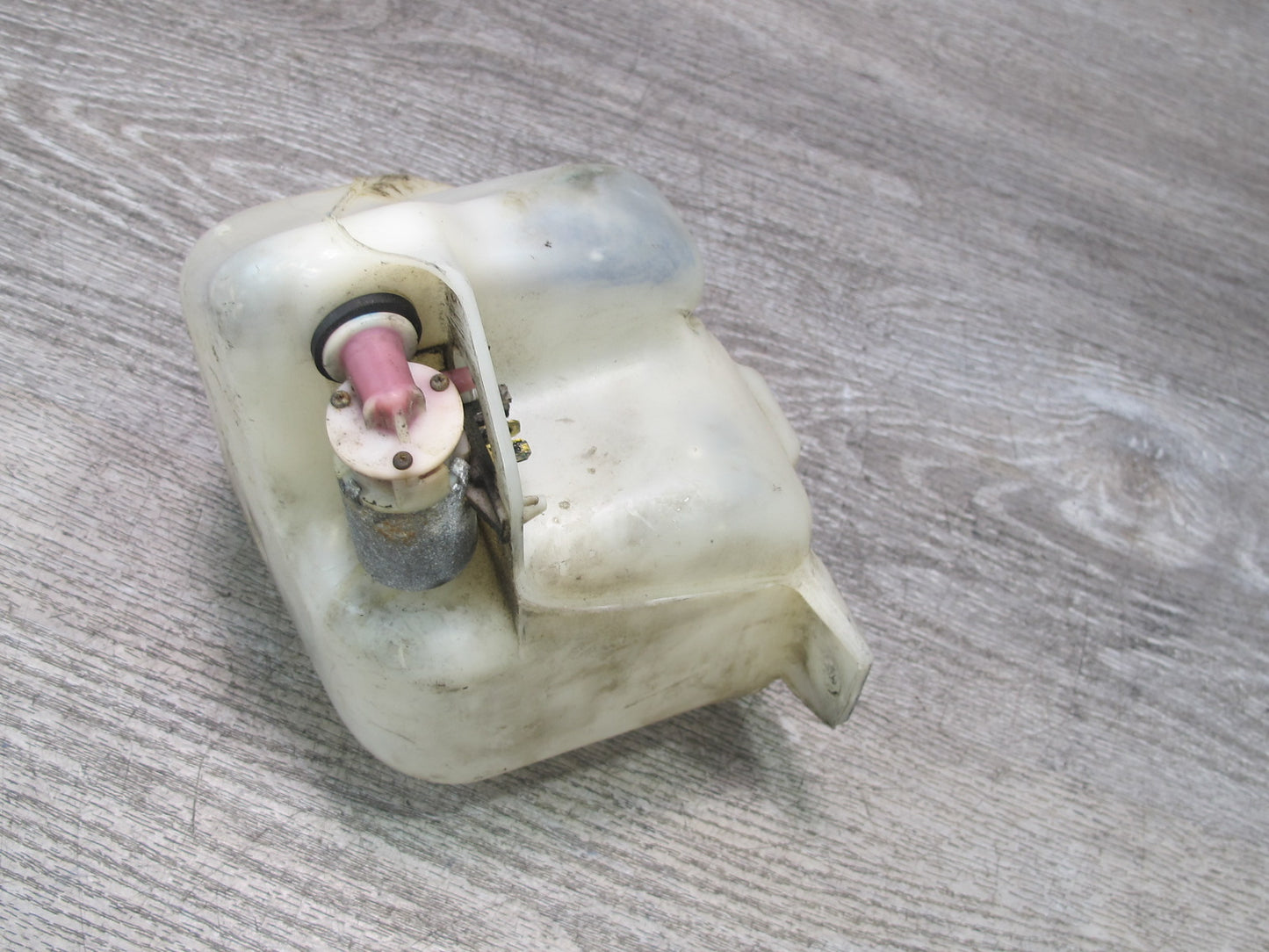 99-01 Isuzu Vehicross Windshield Washer Fluid Reservoir Bottle Tank w Pump OEM