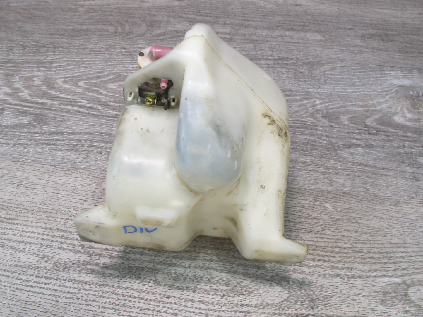 99-01 Isuzu Vehicross Windshield Washer Fluid Reservoir Bottle Tank w Pump OEM