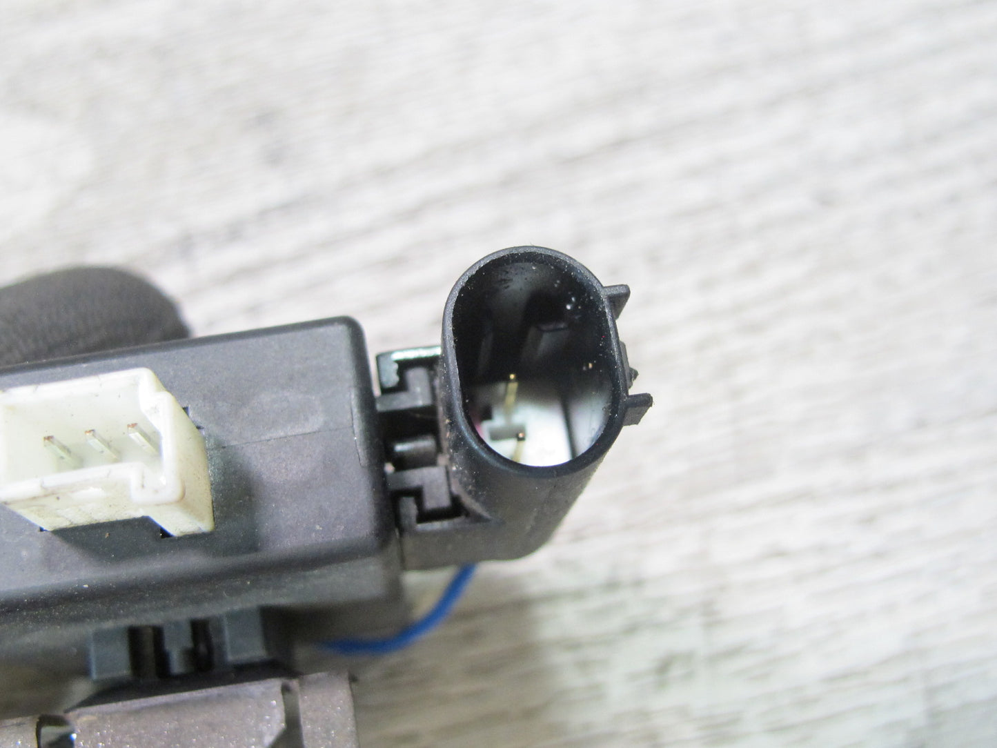94-99 BMW E36 325iC 328iC Seat Occupancy Sensor 8367242