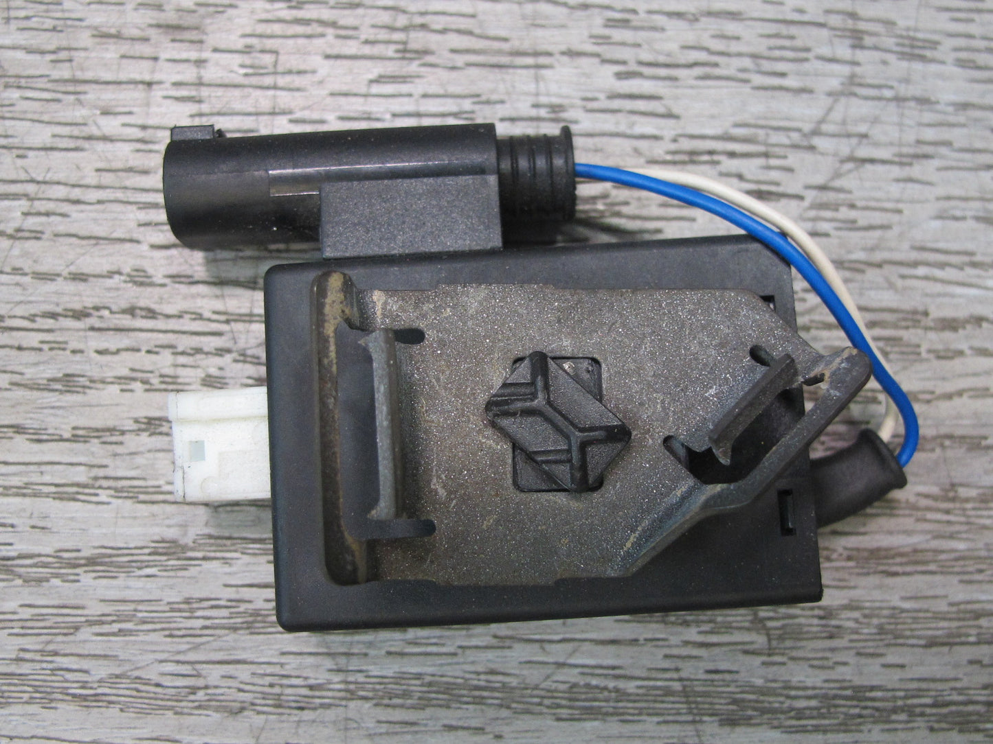 94-99 BMW E36 325iC 328iC Seat Occupancy Sensor 8367242