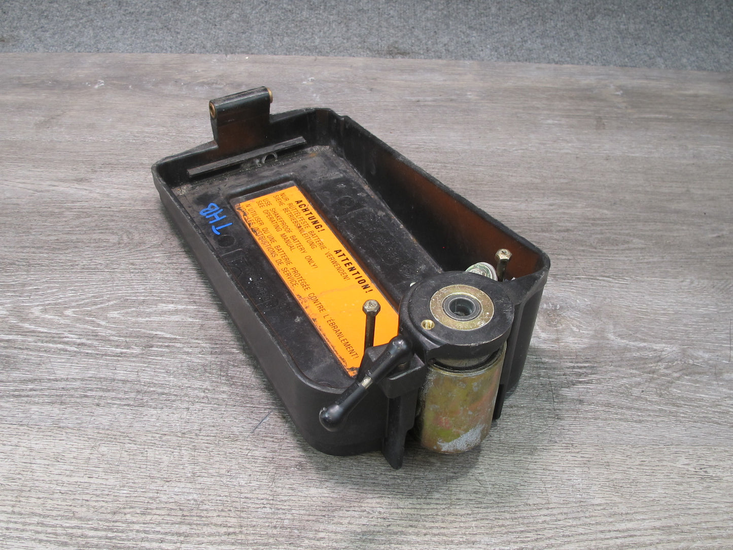 94-99 BMW E36 328iC Convertible Battery Tray Vibration Absorber Bracket w Mount