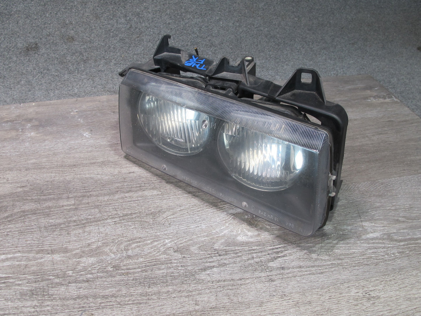 94-99 BMW E36 3-SERIES Front Right Halogen Headlight Lamp OEM