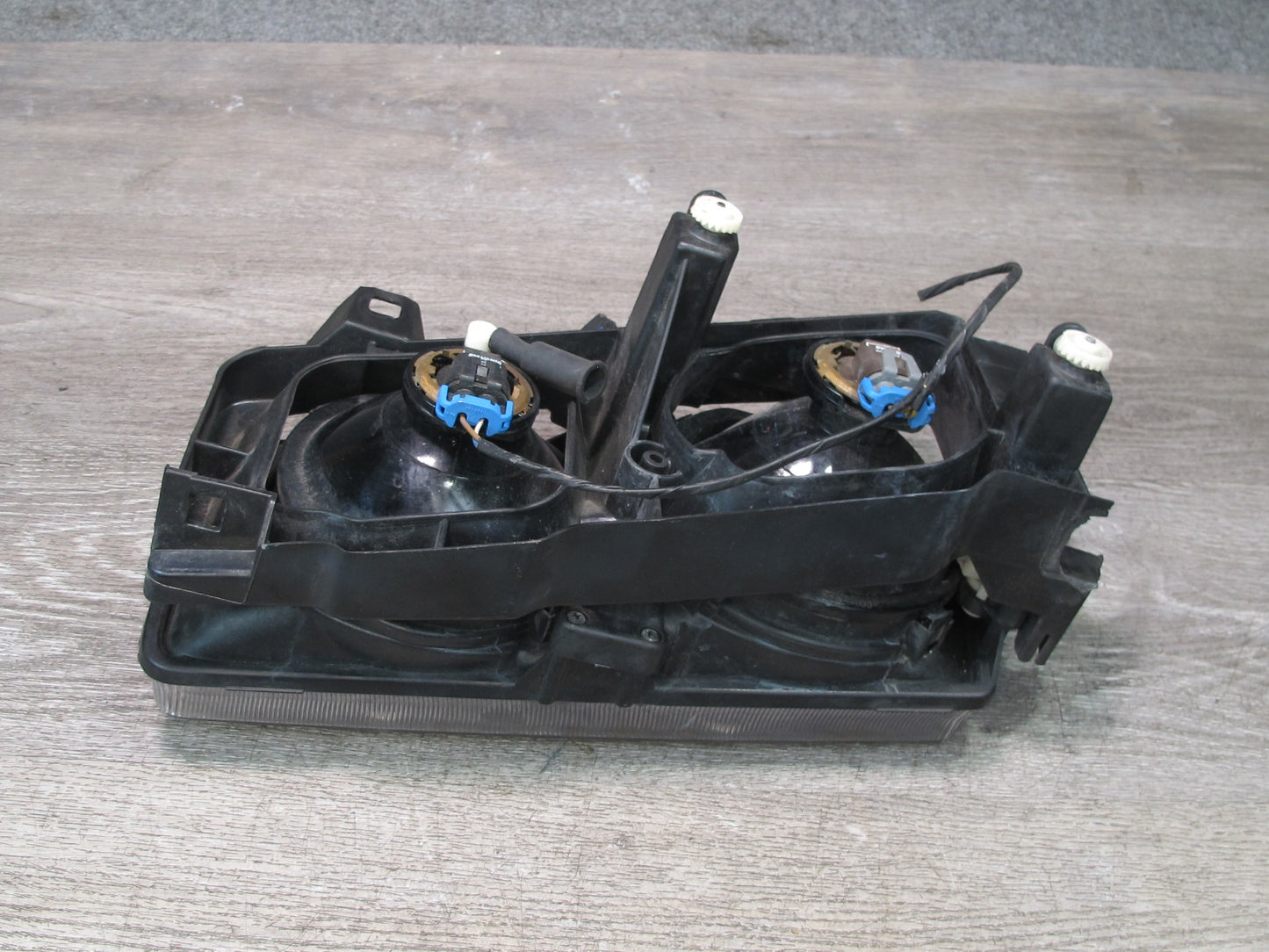 94-99 BMW E36 3-SERIES Front Right Halogen Headlight Lamp OEM