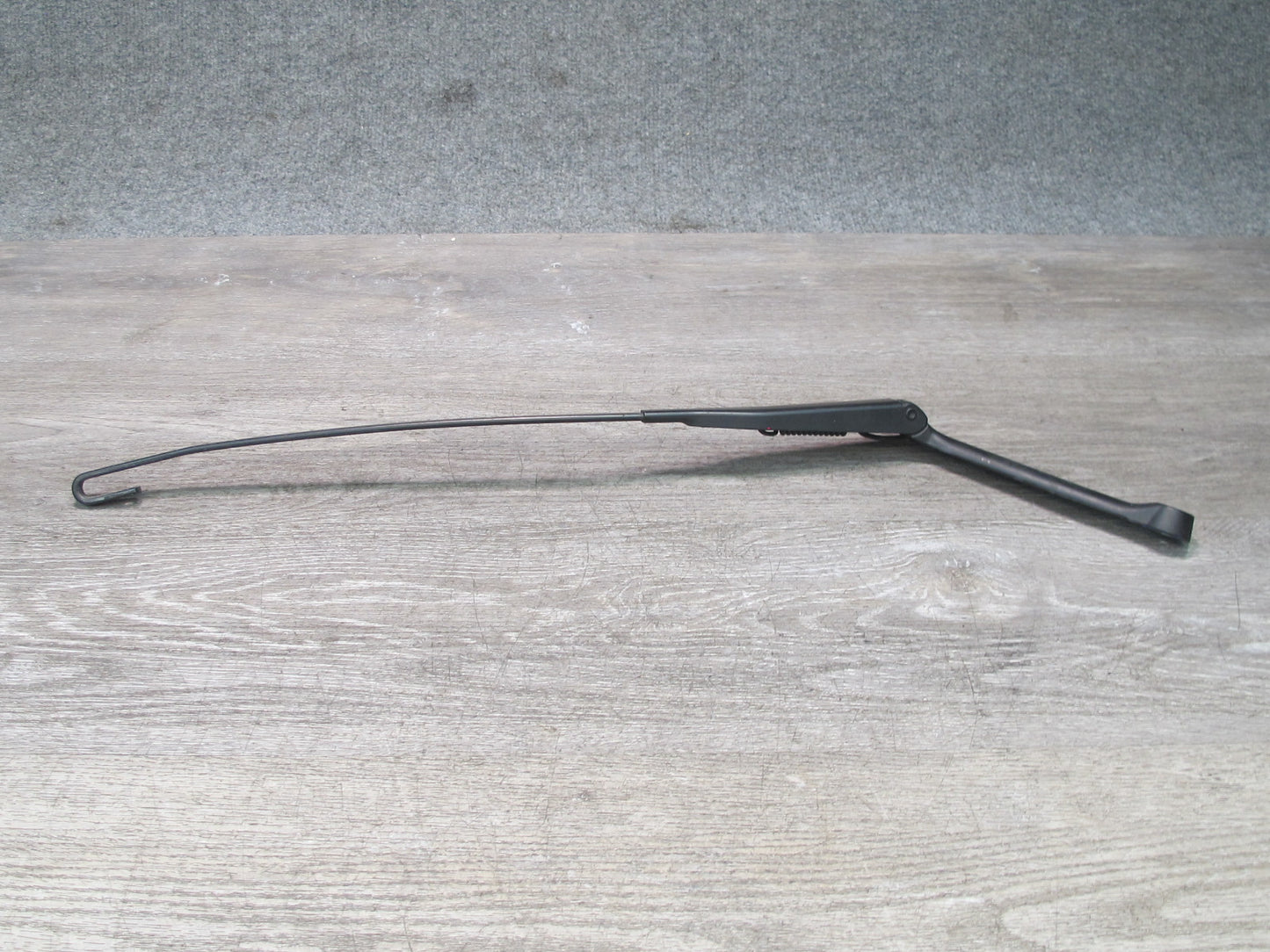 94-99 BMW E36 325iC 328iC Set of 2 Front Left & Right Windshield Wiper Arm OEM
