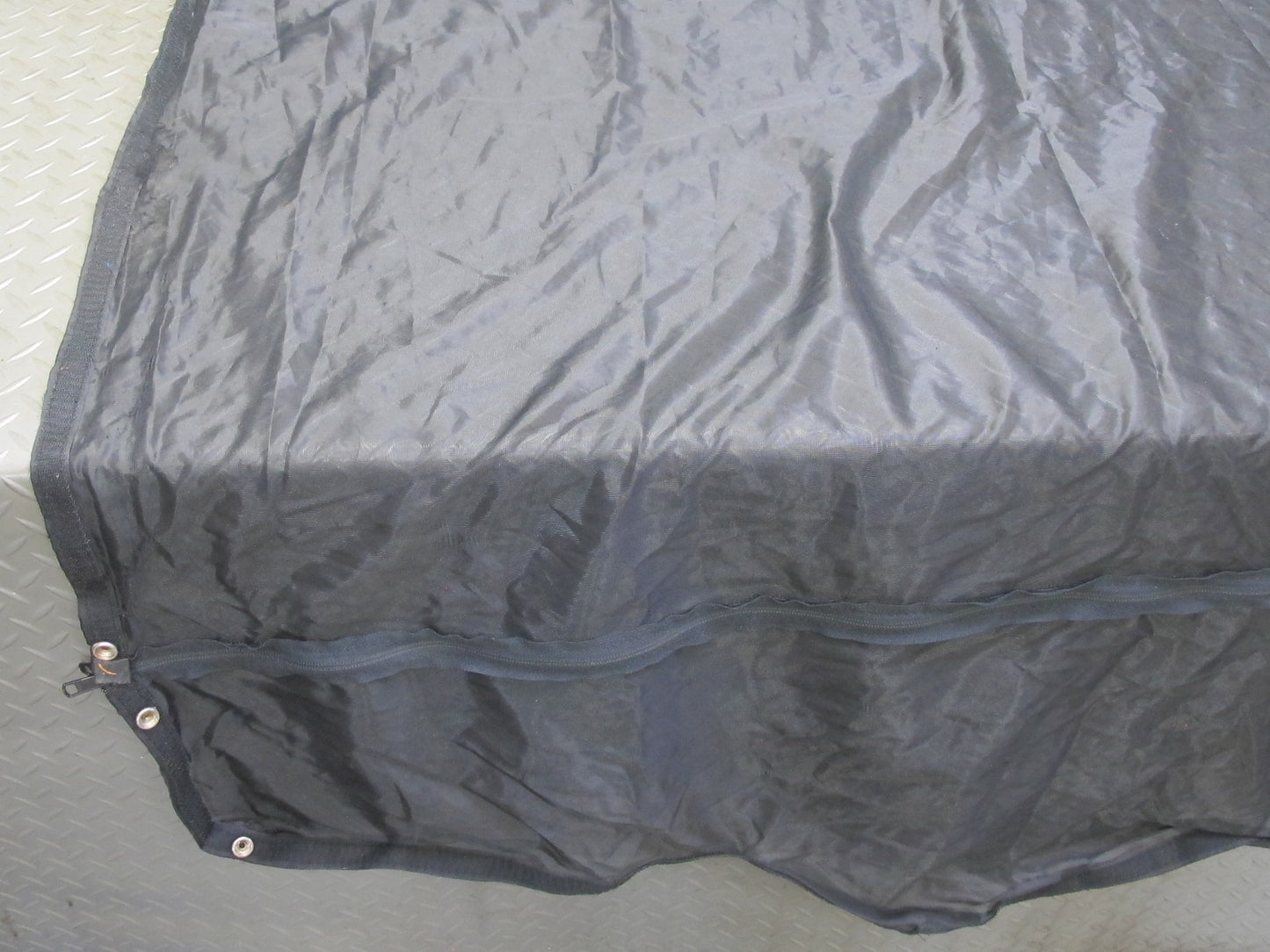 01-03 VW Eurovan T4 Camper Rear Tailgate Mosquito NET BUG Screen w Clips OEM