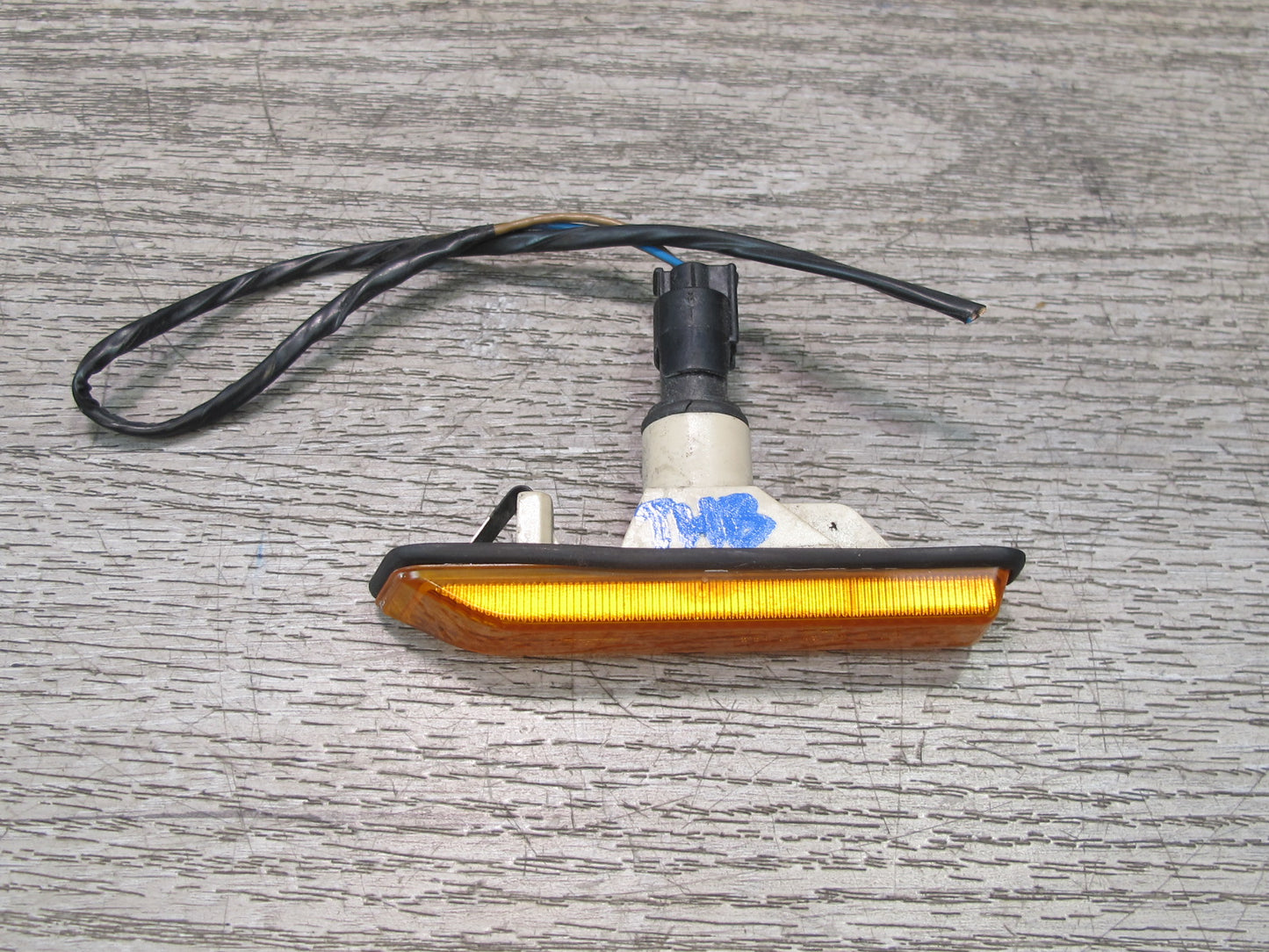 94-99 BMW E36 325iC 328iC Set of 2 Front Left & Right Side Marker Light Lamp OEM