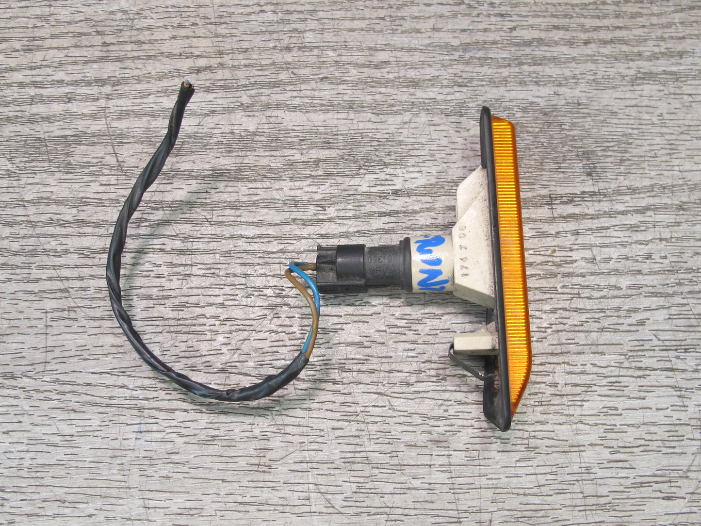 94-99 BMW E36 325iC 328iC Set of 2 Front Left & Right Side Marker Light Lamp OEM