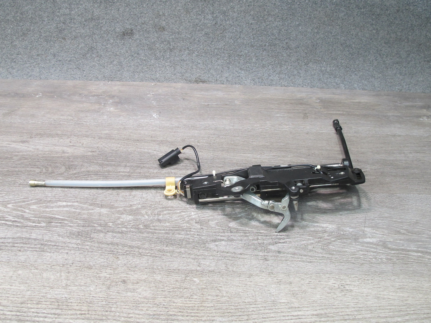 94-99 BMW E36 325iC 328iC Convertible Set of 4 TOP Roof Lock Latch Base OEM