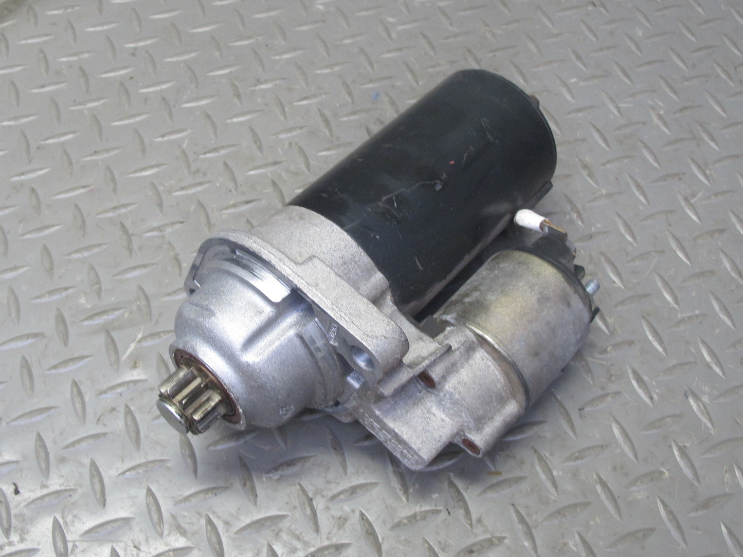 1999-2005 Porsche 911 Carrera 996 Engine Starter Motor 99660410300