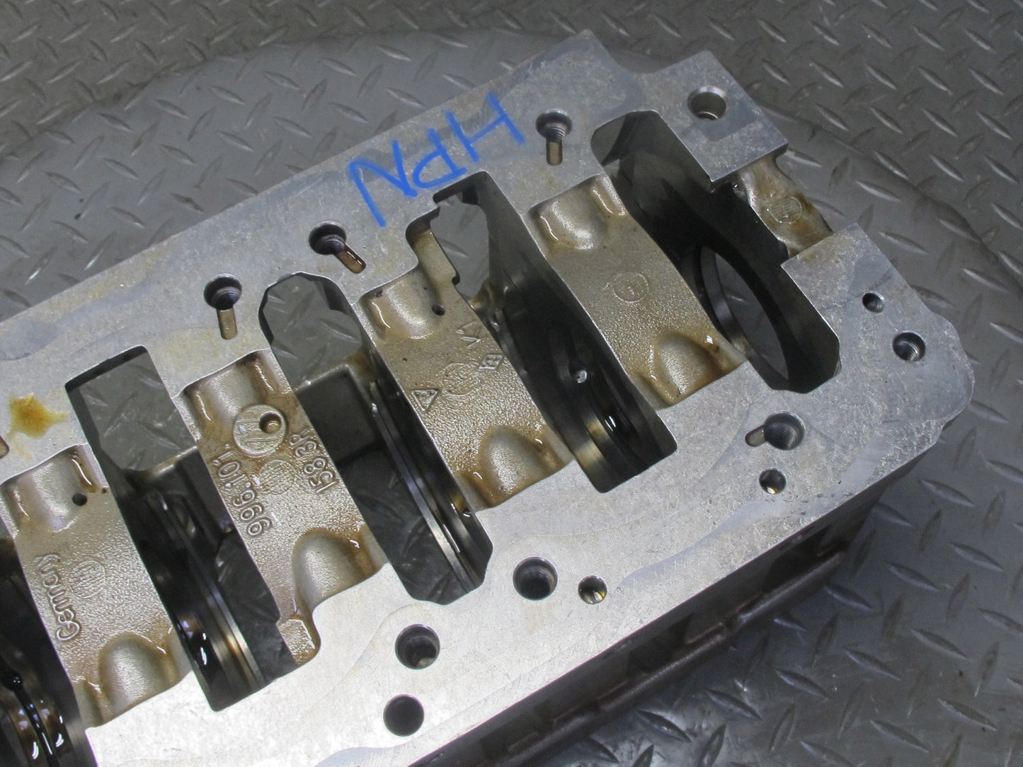 2002-2005 Porsche 911 996 3.6L M96.03 RWD Engine Motor Crankcase Cradle Housing