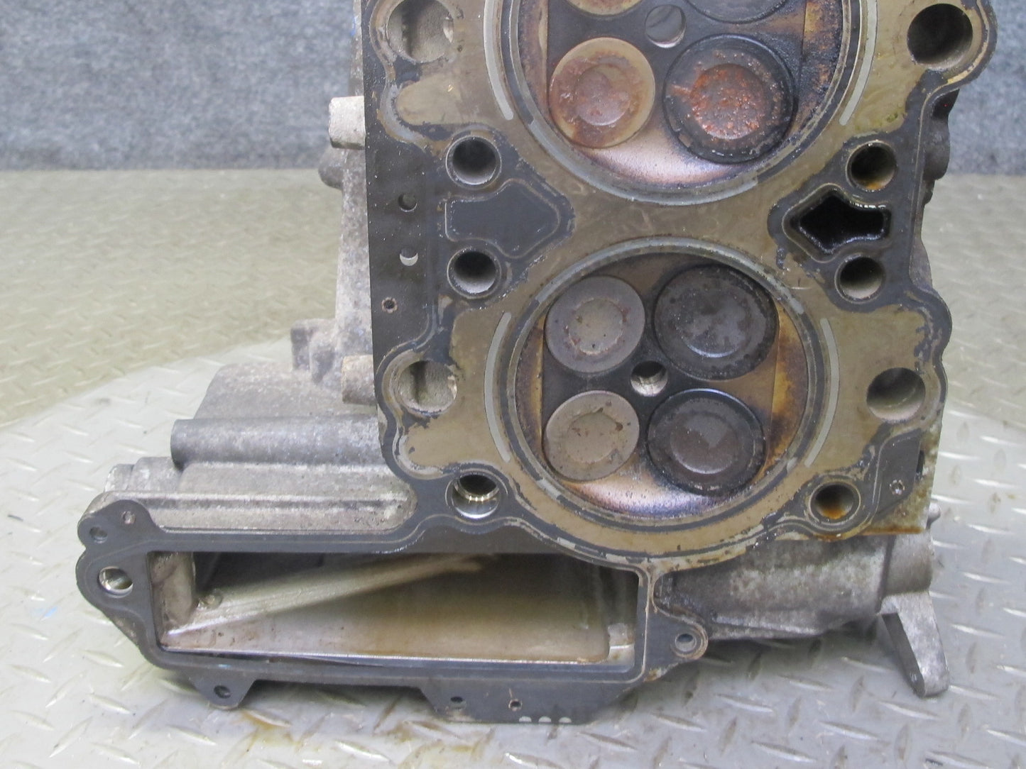 2002-2005 Porsche 911 996 3.6L M96.03 RWD Engine Block Right Cylinder Head Assy