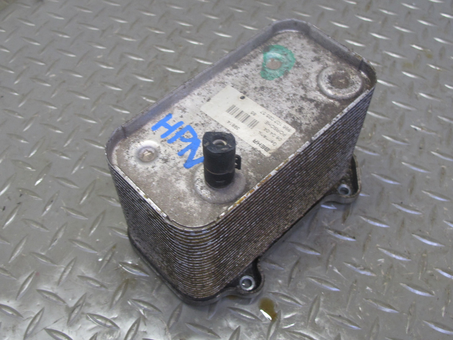 1999-2005 Porsche 911 996 Engine Oil Cooler Heat Exchanger 99610702557