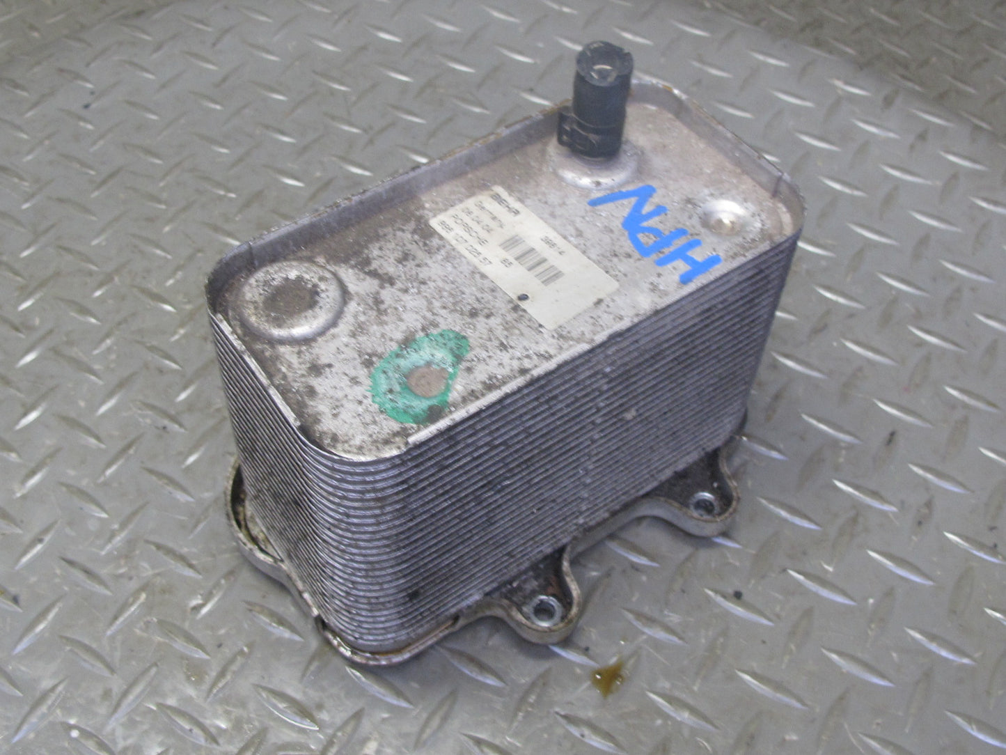 1999-2005 Porsche 911 996 Engine Oil Cooler Heat Exchanger 99610702557