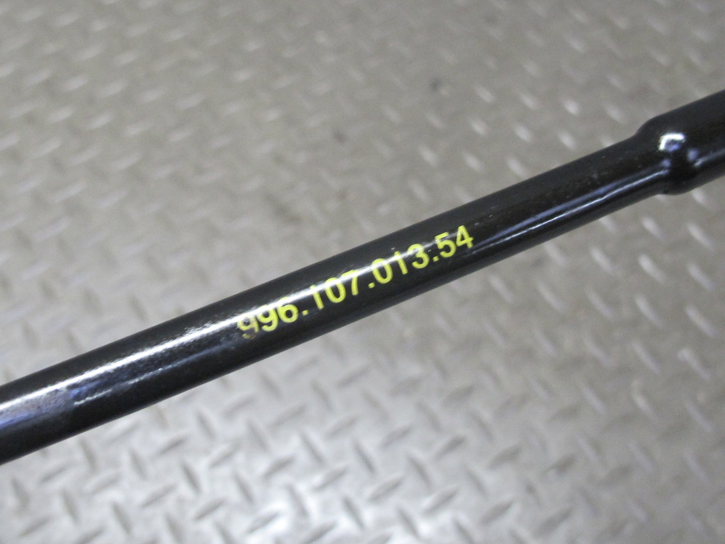 2002-2005 Porsche 911 Carrera 996 3.6L M96.03 Engine Oil Measuring Rod Dipstick