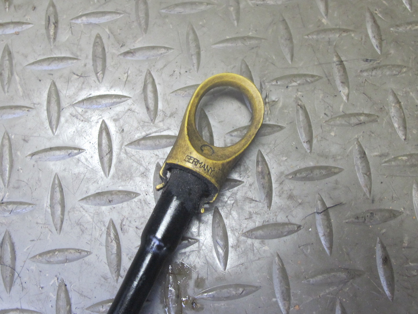 2002-2005 Porsche 911 Carrera 996 3.6L M96.03 Engine Oil Measuring Rod Dipstick